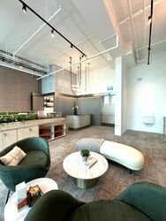Arc 380 (D8), Office #451310381